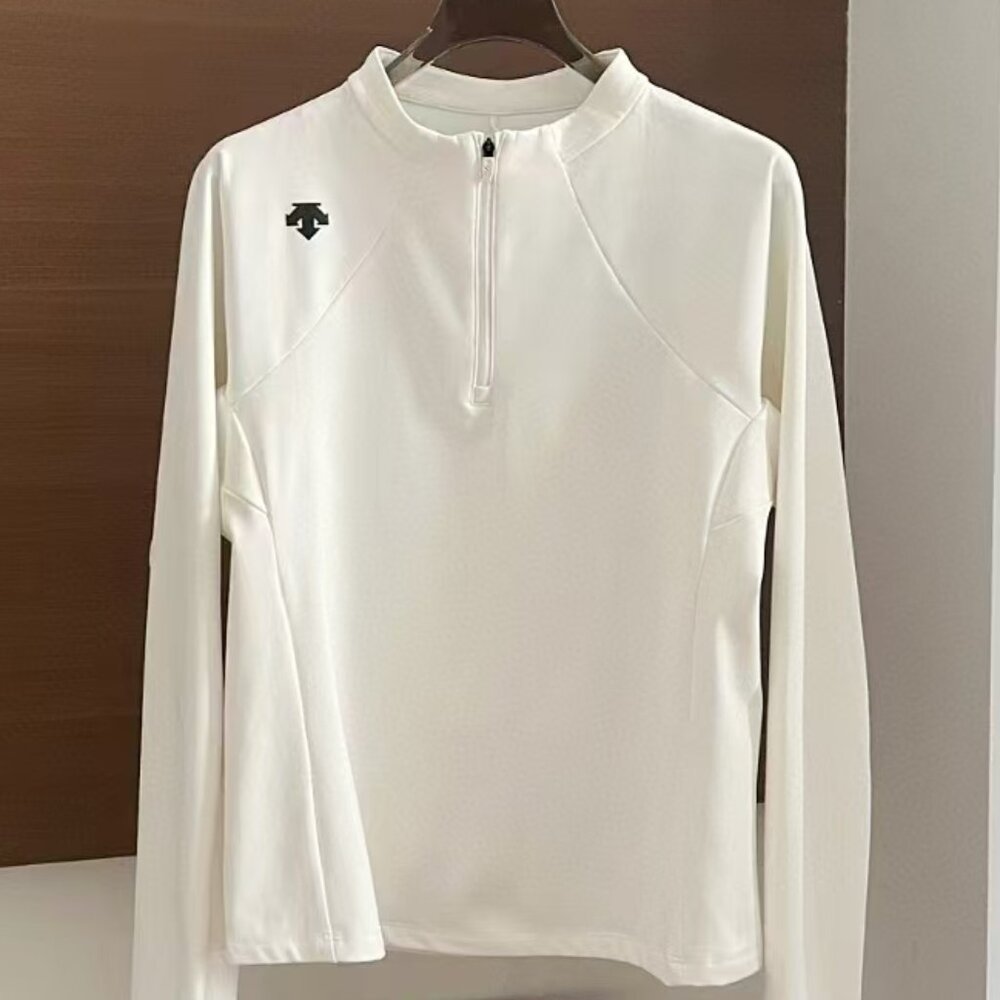 Sports top, comfortable and breathable, suitable for many activities